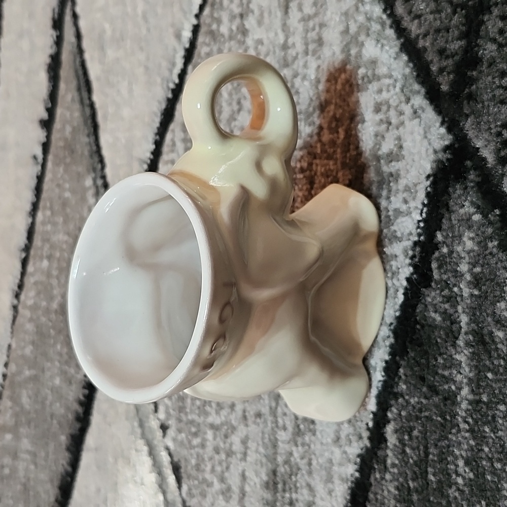 1991 FRANKOMA POTTERY OFF-WHITE ELEPHANT COLLECTOR SERIES MUG PRICE FIRM